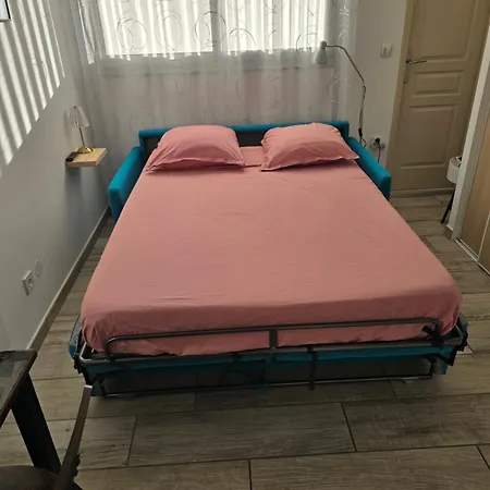 Appartement Climatise 50 M.du Port